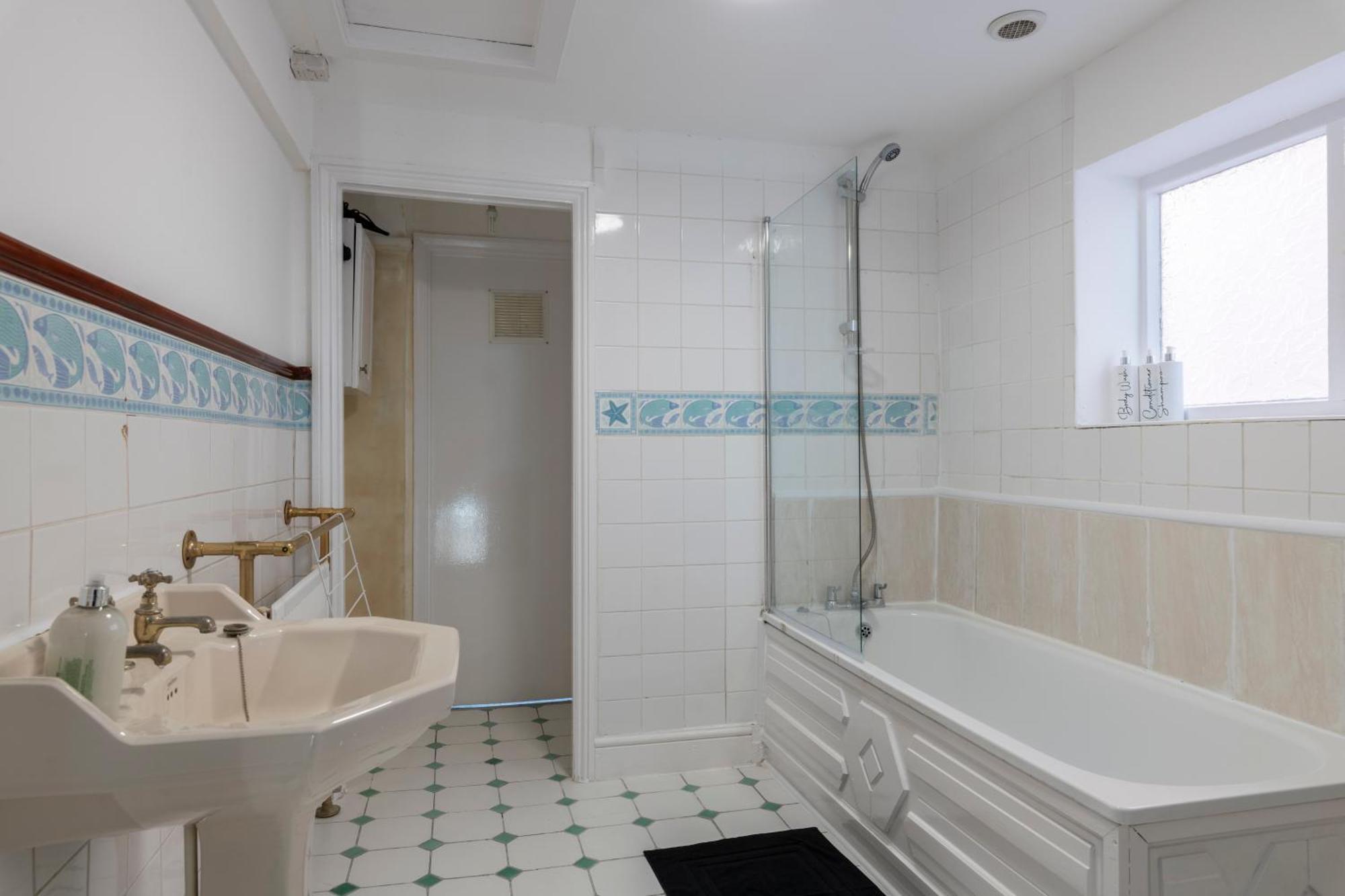 Quality Stay Rooms Hove Esterno foto