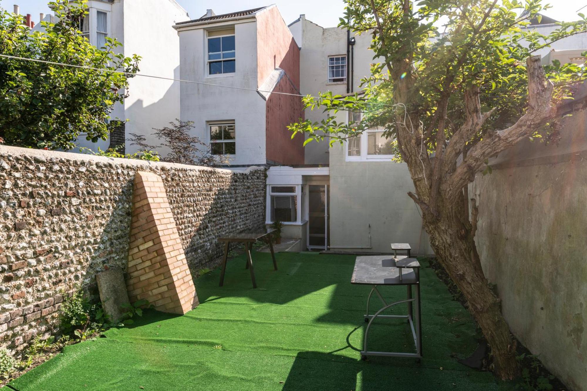 Quality Stay Rooms Hove Esterno foto
